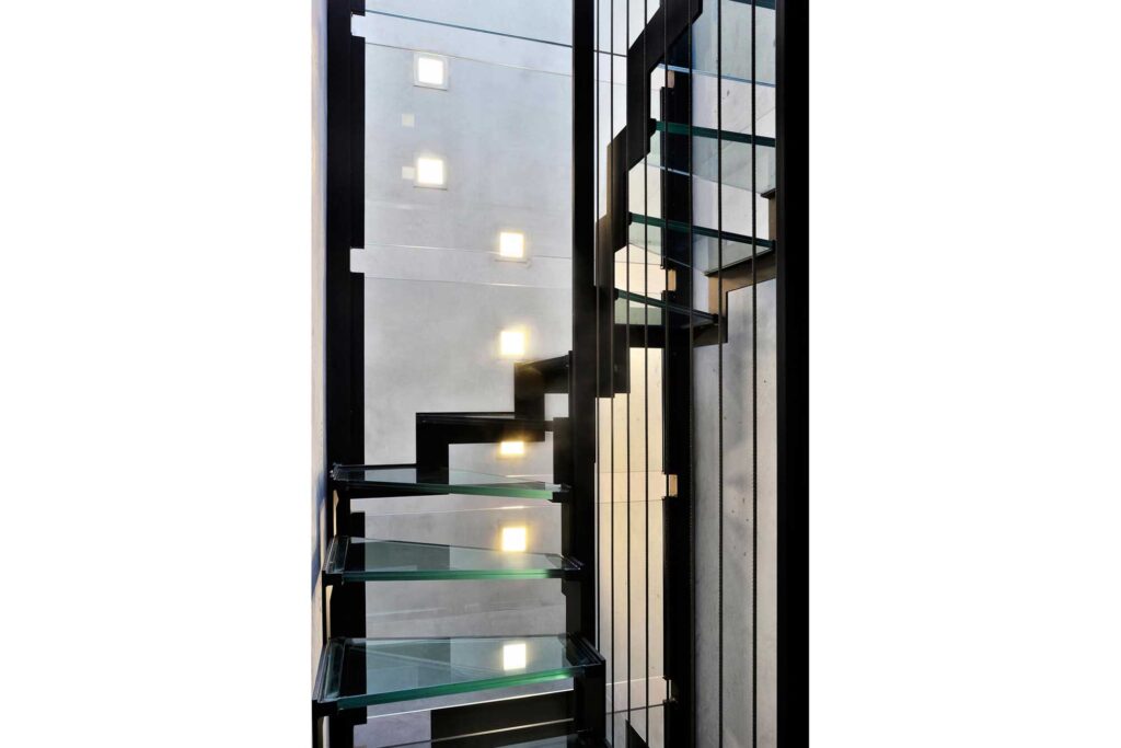 prospective-aurensan-8-ESCALIER-APRES-2