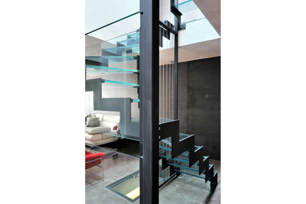prospective-aurensan-9-ESCALIER-APRES-3
